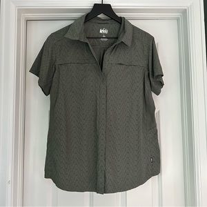 REI Fishing Shirt - Size L - in EUC